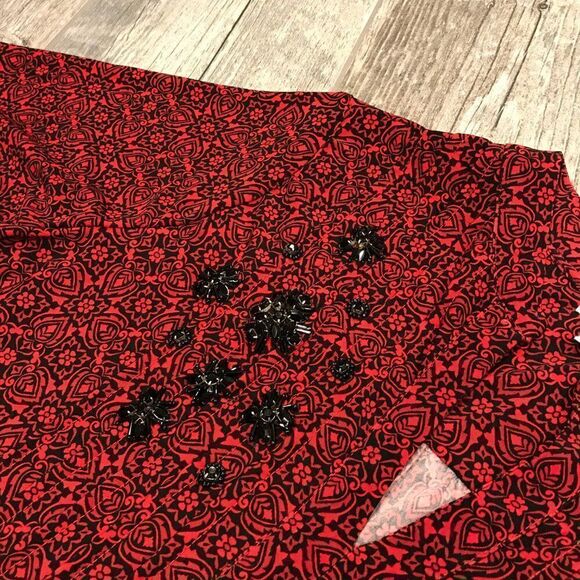 Gorgeous beaded plus size blouse - Picture 8 of 14